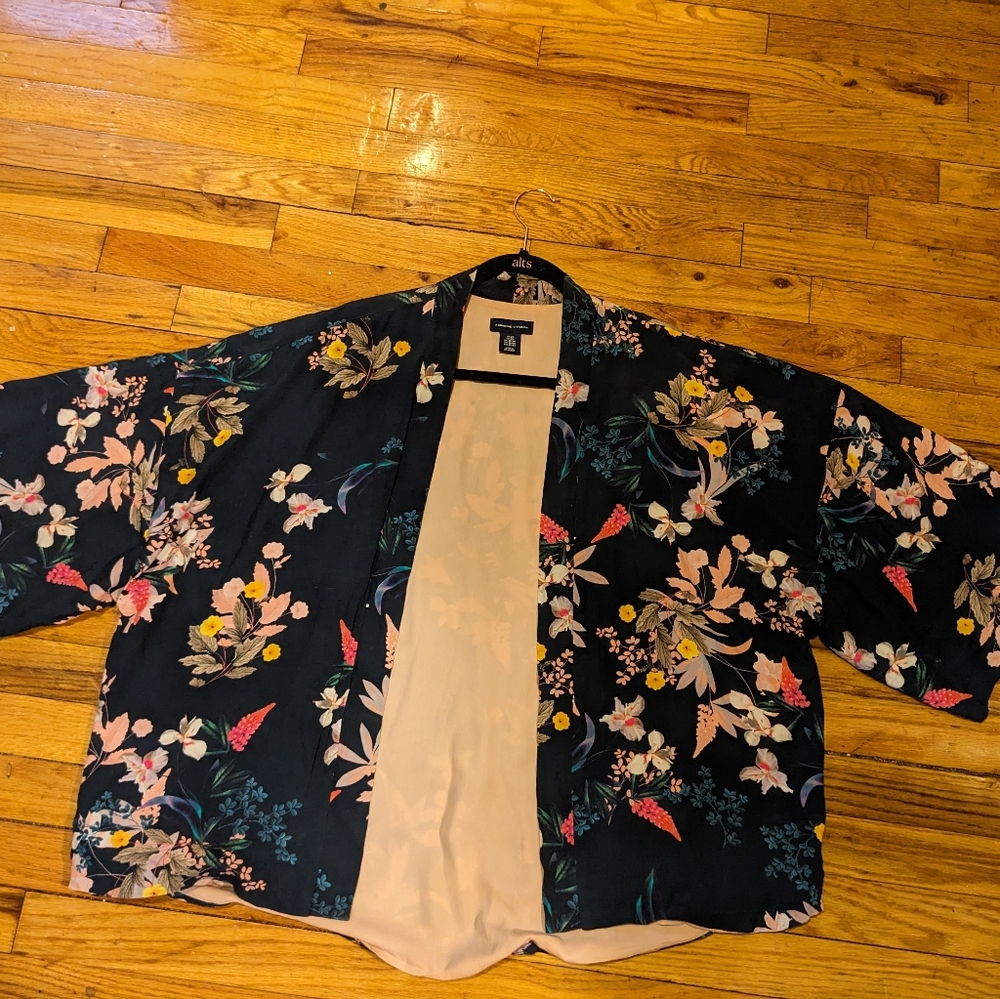 Adrienne Vittadini Floral Kimono Blazer Cardigan 2X. Worn once